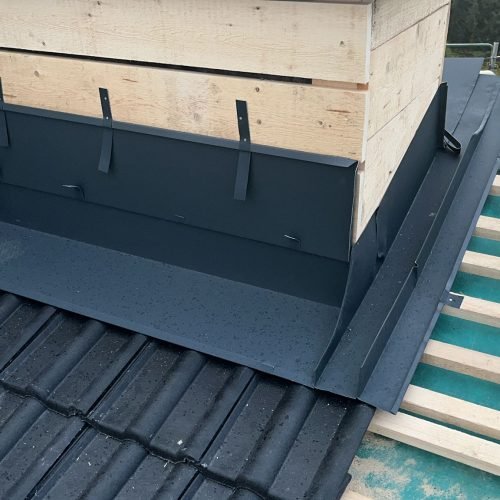 black roof planing 9